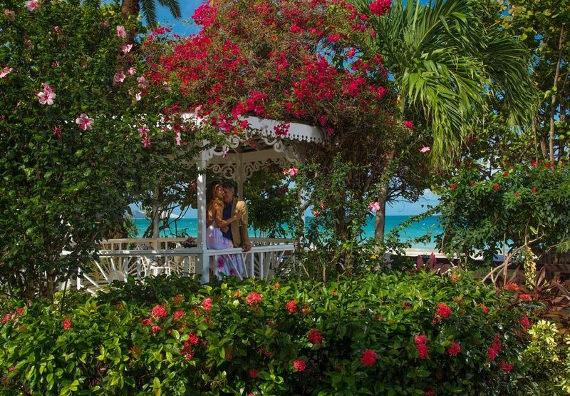 Sandals Grande Antigua Resort & Spa Dickenson Bay Екстериор снимка